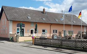 Nesthocker Café-snackbar-pension-bauwagencamp